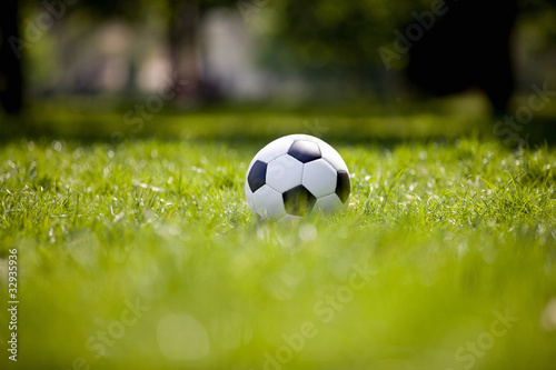 Foto: A football on grass A football on grass