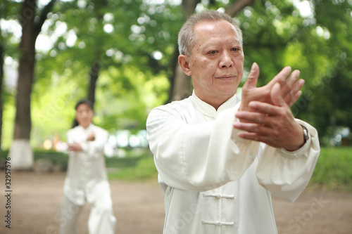 Photo: chinese do taichi outside chinese do taichi outside