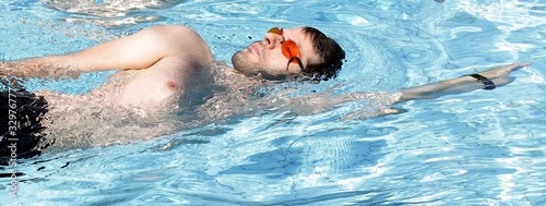 Foto: Schwimmen Backstroke Schwimmen Backstroke