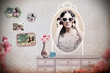 Foto: vintage collagw in room with mirror vintage collagw in room with mirror