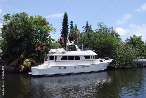 Photo: Retro Motor Yacht Retro Motor Yacht