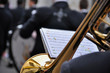 Trompeta de banda musical en la calle