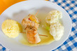 Hänchenroulade cordon bleu mit Stampfkartoffeln und Blumenkohl