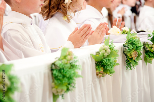 Foto: children accepting the first Holy Communion children accepting the first Holy Communion