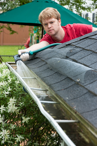 Photo: Gutter Cleaning Gutter Cleaning