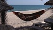 Video: hOMBRE HACIENDO UNA SIESTA EN UNA HAMACA hOMBRE HACIENDO UNA SIESTA EN UNA HAMACA