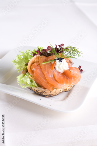 Foto: Mohnbrötchen mit Lachs Mohnbrötchen mit Lachs