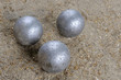 Playing jeu de boules