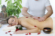 Foto: Massage mit Rosen Massage mit Rosen