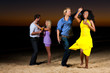 Party und Tanzen am Strand