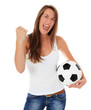 Attraktive jubelnde Frau mit Fußball