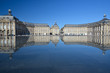 Reflet de la Place de la Bourse à Bordeaux