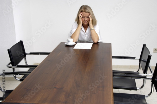 Photo: Frau hat depressionen Frau hat depressionen