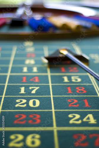 Photo: Roulettetisch mit Roulette Roulettetisch mit Roulette