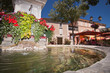 Place du village de Banon - Fontaine Place du village de Banon - Fontaine