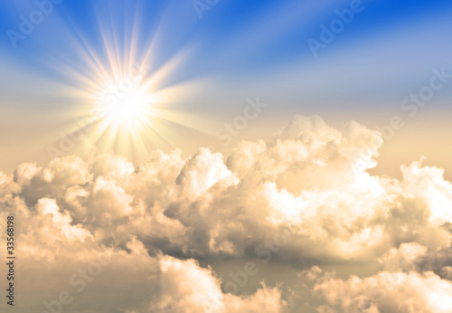 Photo: Soleil et nuages vus d'avion Soleil et nuages vus d'avion