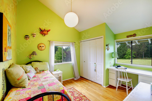 Kids White Bedroom Furniture on Photo  Green Kids  Girls Bedroom With White Furniture     Iriana