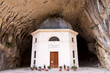Santuario Madonna di Frasassi - Höhlen-Wallfahrtskirche