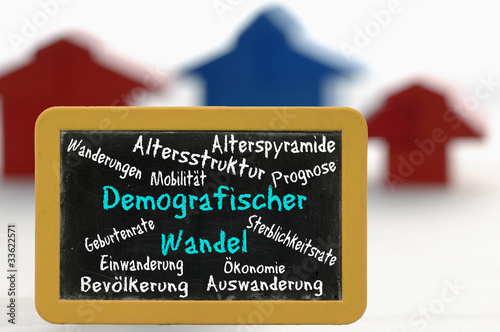 Foto: Demografischer Wandel Schrift auf Tafel Demografischer Wandel Schrift auf Tafel