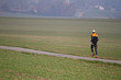 Coureur solitaire dans la plaine Coureur solitaire dans la plaine