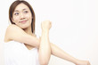 体操をする女性