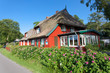 perfekt restauriertes norddeutsches Holzhaus mit Reetdach
