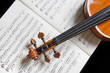 Violino e libro di musica