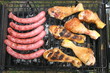 poulet et saucisse sur barbecue 2