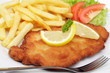 Schweineschnitzel Wiener Art mit Pommes frites