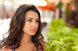 Foto: Pretty young woman outdoors Pretty young woman outdoors