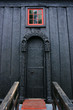 Foto: Door of the Lom Stave Church Door of the Lom Stave Church