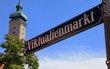 Viktualienmarkt, im Hintergrund: Heilig Geist Kirche