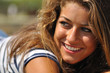 Portrait d'une jeune fille souriante