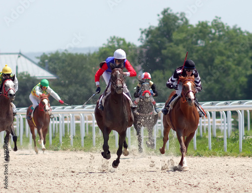 Photo: Horse racing. Horse racing.
