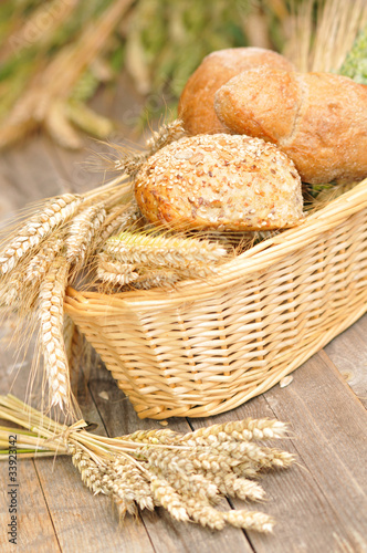 Photo: Brötchen aus vollem Korn Brötchen aus vollem Korn