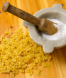 Pasta cruda con sale grosso Pasta cruda con sale grosso