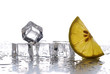 cubetti ghiaccio e limone - due cubetti ghiaccio e limone - due