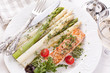 Spargel mit Lachs