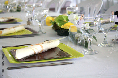 Foto: table préparée table préparée