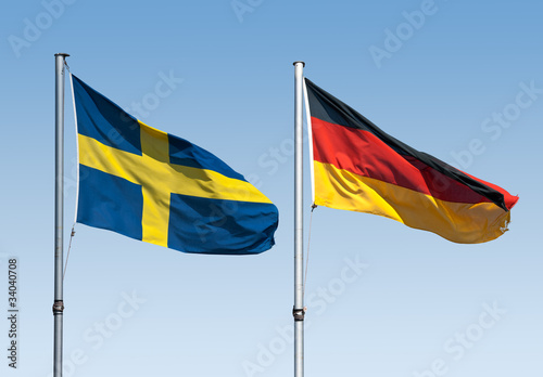 Photo: Flaggen von Schweden und Deutschland Flaggen von Schweden und Deutschland