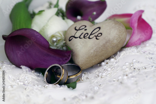 Photo: Herz mit der Inschrift Liebe Herz mit der Inschrift Liebe