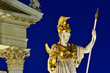 wien Parlament Detail der Statue