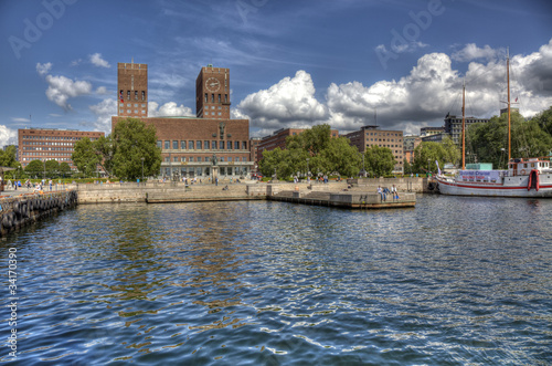Foto: Oslo Radhuset from sea (HDR) Oslo Radhuset from sea (HDR)