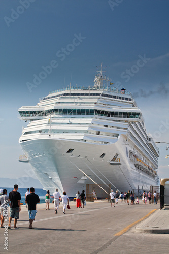 Photo: Passengers going to cruise liner Passengers going to cruise liner