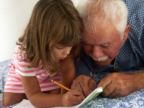 Photo: Dibujando y aprendiendo con mi abuelo Dibujando y aprendiendo con mi abuelo