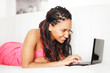 junge Frau am Notebook junge Frau am Notebook