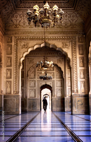 Photo: Hall in Lahore mosque Hall in Lahore mosque