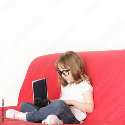 Photo: kleines Mädchen online kleines Mädchen online