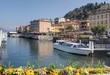 village sur le lac de come