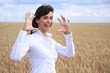 Frau im Feld